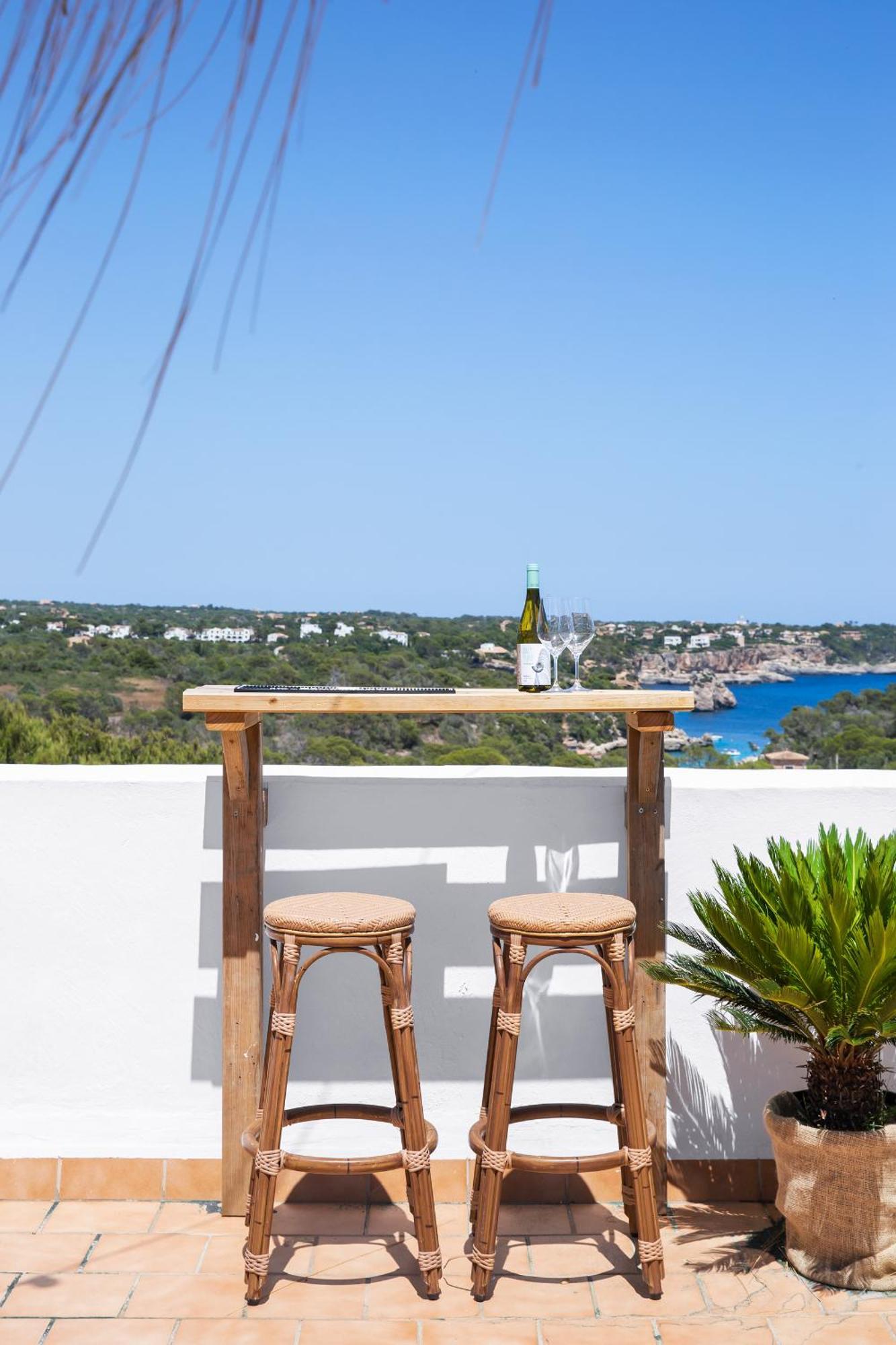 Hostal Cala Llombards Exterior photo