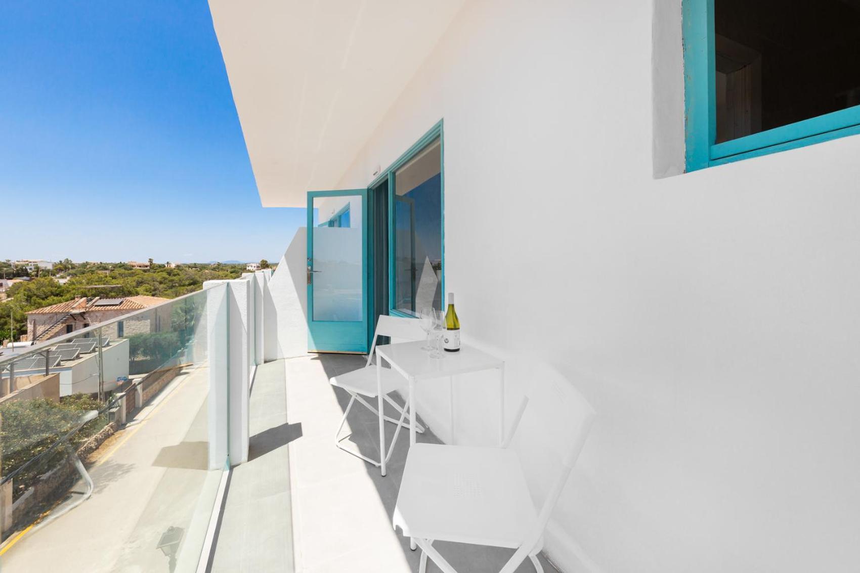 Hostal Cala Llombards Exterior photo